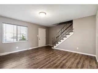 Photo #4: 4883833 Listing