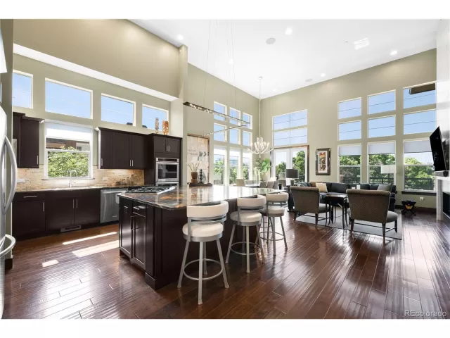 MLS: 4884728 Condo For Sale