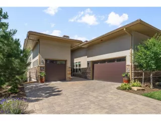 Photo #5: 4884728 Listing