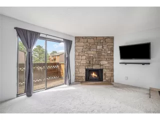 Photo #3: 4885087 Listing