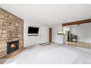 Photo #4: 4885087 Listing