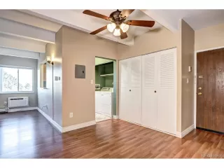 Photo #2: 4885270 Listing