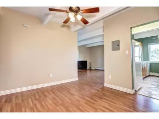 Photo #5: 4885270 Listing