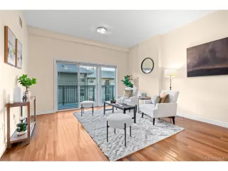 Photo #4: 4886445 Listing