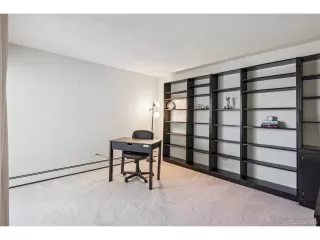 Photo #6: 4887038 Listing