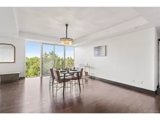 Photo #5: 4889454 Listing