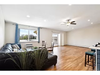 Photo #4: 4890158 Listing