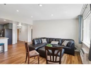 Photo #6: 4890158 Listing