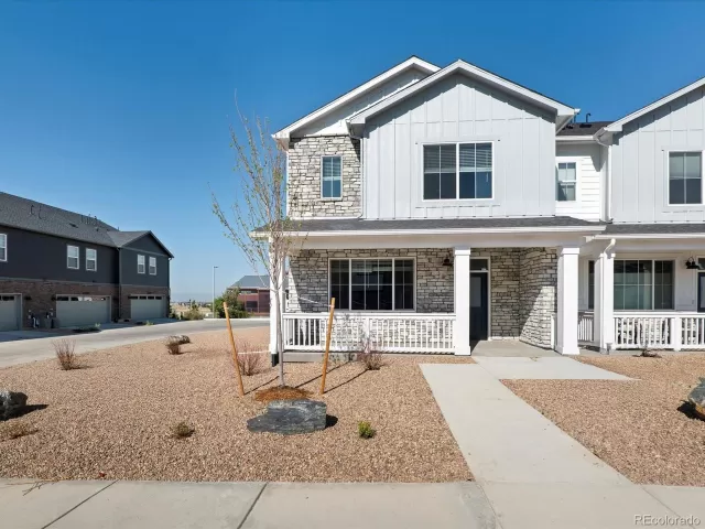 MLS: 4890616 Condo For Sale