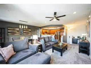 Photo #4: 4890870 Listing