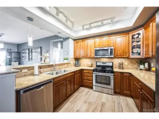 Photo #6: 4890870 Listing