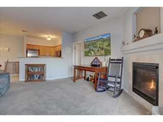 Photo #5: 4890948 Listing