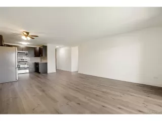 Photo #5: 4891295 Listing 