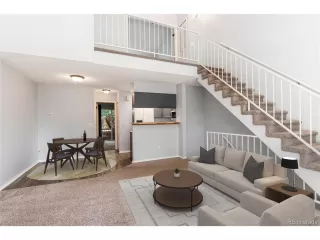 Photo #4: 4892869 Listing 