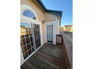 Photo #5: 4896398 Listing