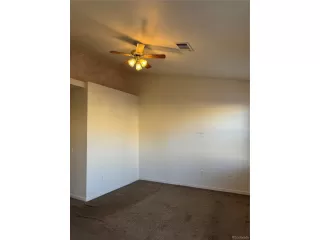 Photo #6: 4896398 Listing