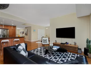 Photo #2: 4897450 Listing