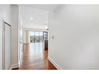 Photo #5: 4897465 Listing