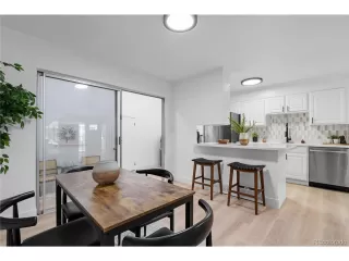 Photo #3: 4898418 Listing 