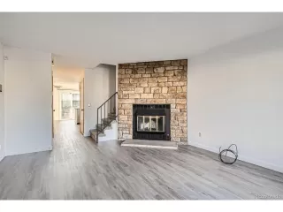 Photo #6: 4898703 Listing 