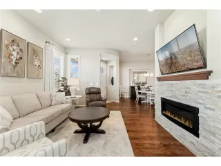 Photo #4: 4900999 Listing