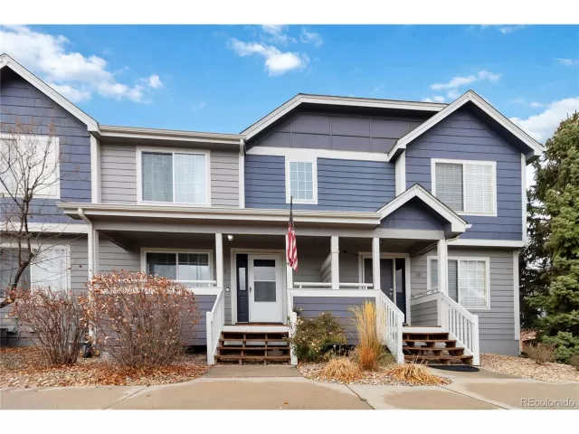 MLS: 4901452 Condo For Sale