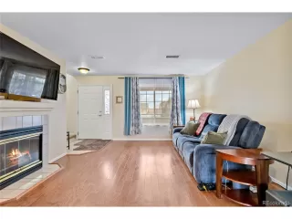 Photo #5: 4901452 Listing 