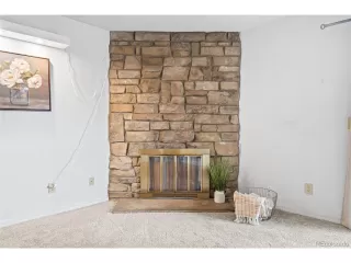 Photo #4: 4901587 Listing 