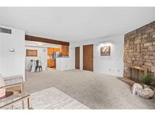 Photo #5: 4901587 Listing 