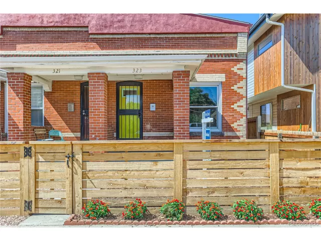 MLS: 4904240 Condo For Sale