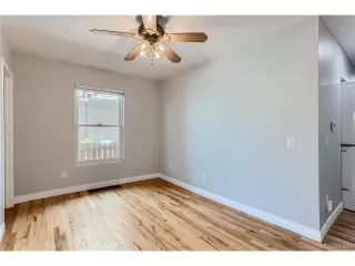 Photo #5: 4904240 Listing