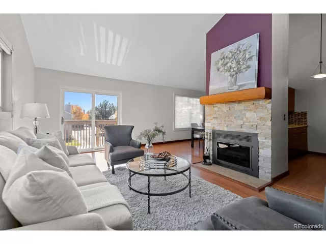 MLS: 4905238 Condo For Sale