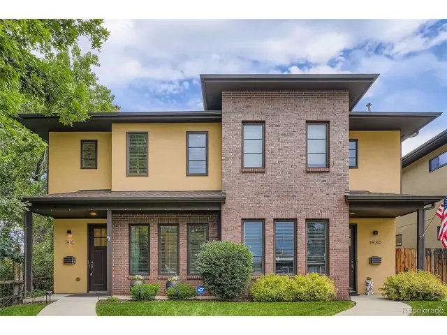 MLS: 4905382 Condo For Sale