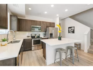 Photo #6: 4905971 Listing