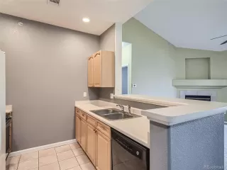 Photo #5: 4907121 Listing