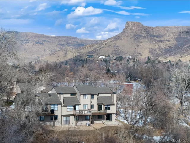 MLS: 4908014 Condo For Sale