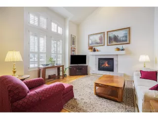 Photo #3: 4908718 Listing