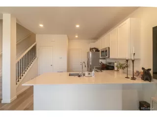 Photo #3: 4909836 Listing