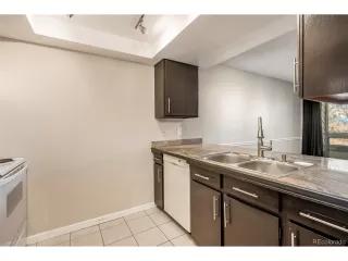 Photo #4: 4912707 Listing 