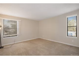 Photo #6: 4912707 Listing 