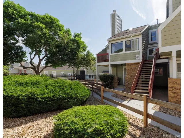 MLS: 4912992 Condo For Sale