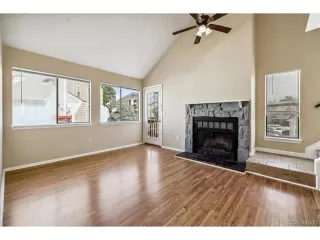 Photo #2: 4912992 Listing