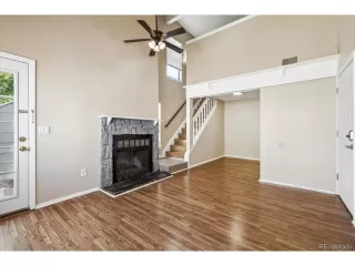 Photo #3: 4912992 Listing