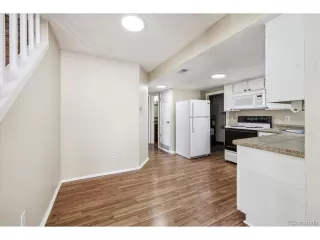 Photo #4: 4912992 Listing