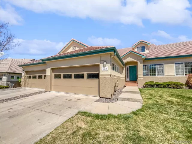 MLS: 4915562 Condo For Sale