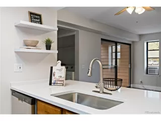 Photo #4: 4916431 Listing 