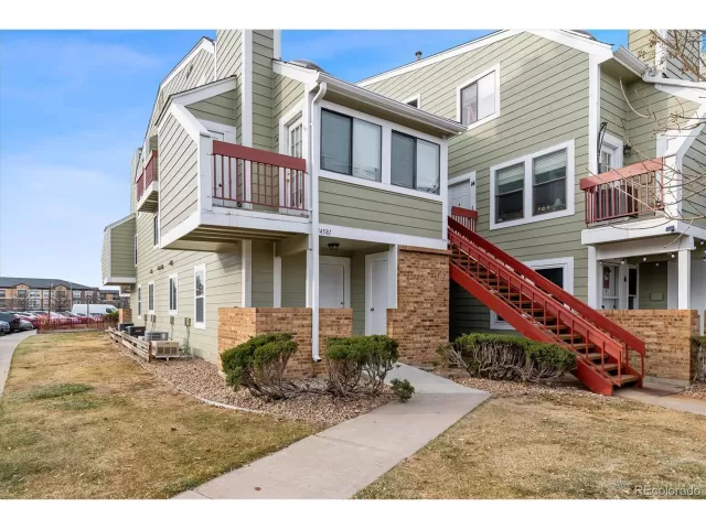 MLS: 4920294 Condo For Sale