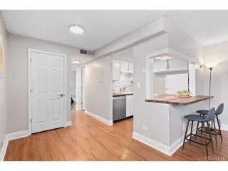 Photo #4: 4920979 Listing