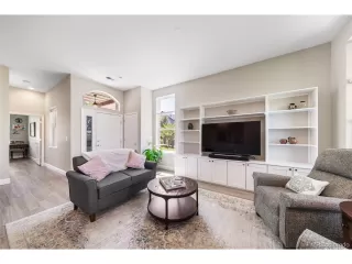 Photo #6: 4921445 Listing 