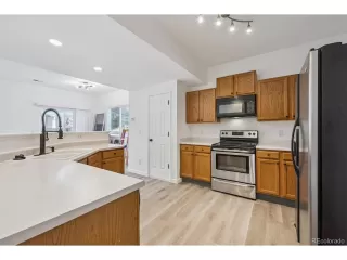 Photo #2: 4921585 Listing 